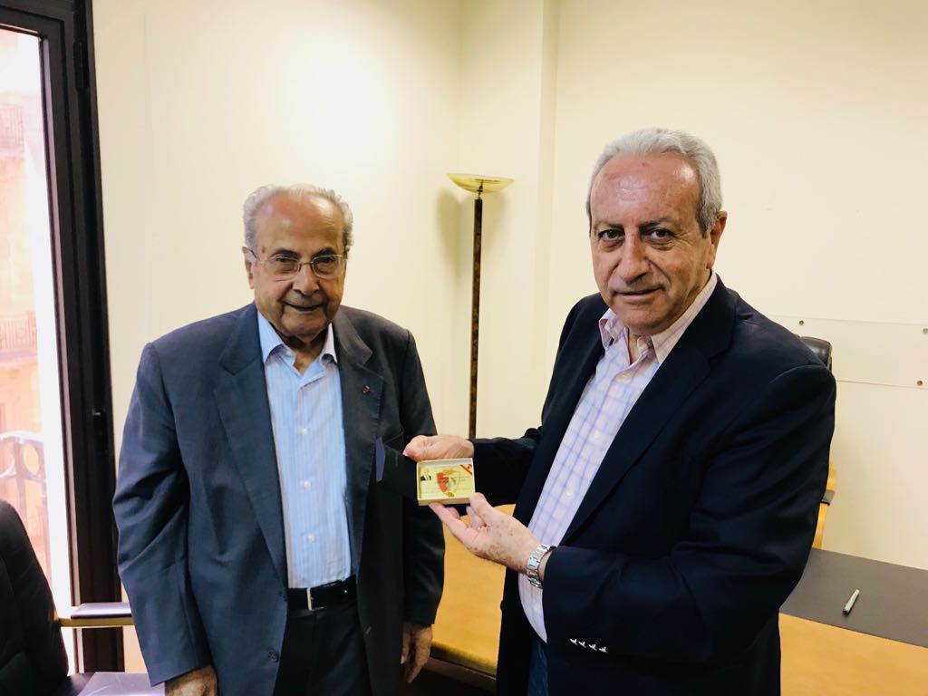 اللواء عثمان الى جانب النائب قاطيشا