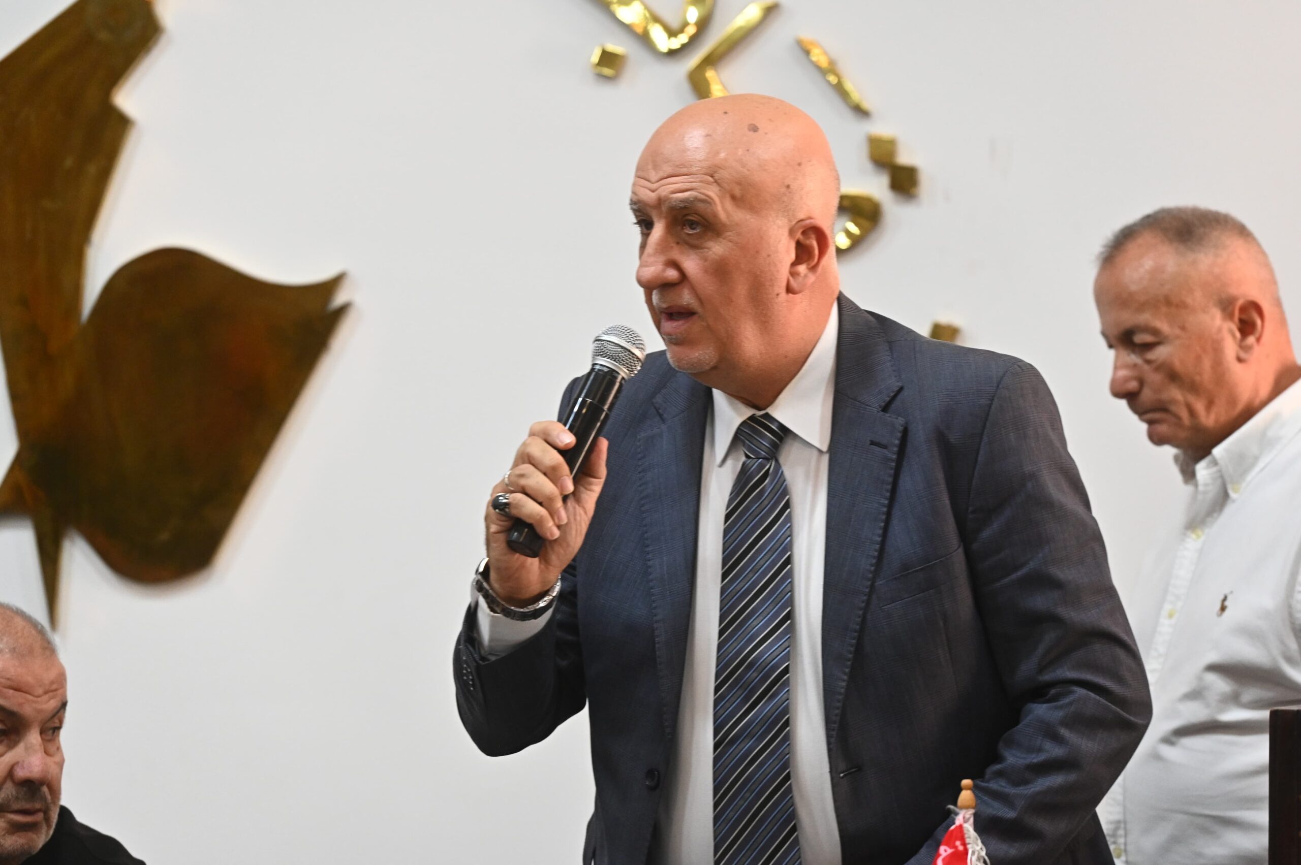 aa840025-f7b9-4164-8c14-0db9209b7fbe